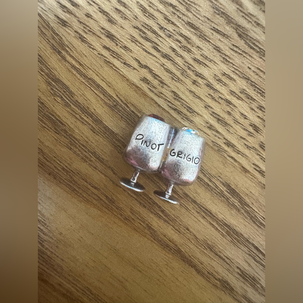 Chamilia | Wine Charm